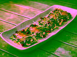 Eggplant rolls with walnuts