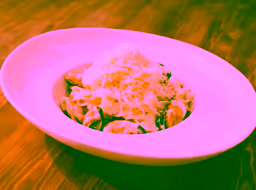 Fettuccine with mussels in wine sauce